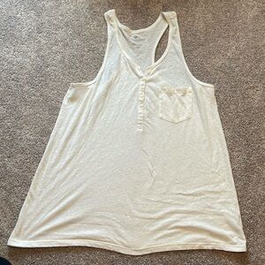 American Eagle Women’s white tank top